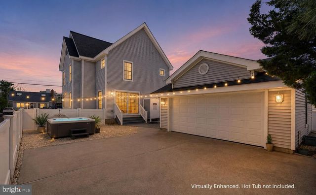 233 N 7TH ST, Surf City, NJ 08008