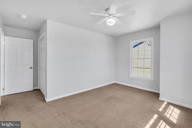 233 N 7TH ST, Surf City, NJ 08008