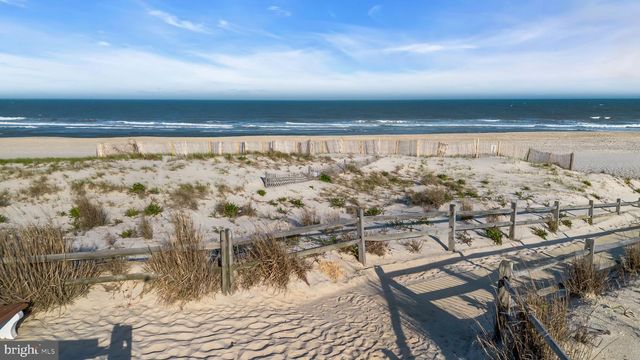 233 N 7TH ST, Surf City, NJ 08008