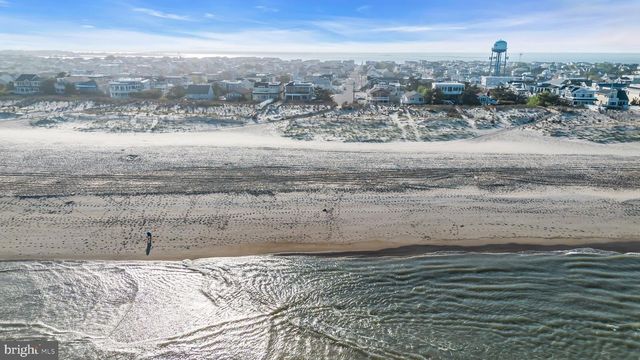233 N 7TH ST, Surf City, NJ 08008