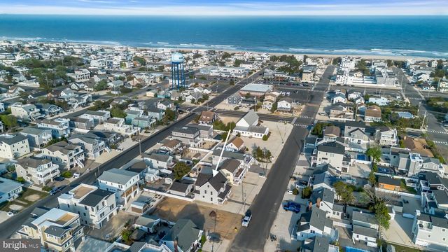 233 N 7TH ST, Surf City, NJ 08008