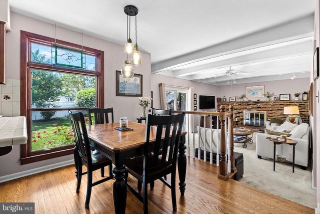 601 NORWOOD RD, Mount Laurel, NJ 08054