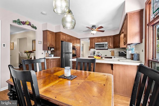 601 NORWOOD RD, Mount Laurel, NJ 08054