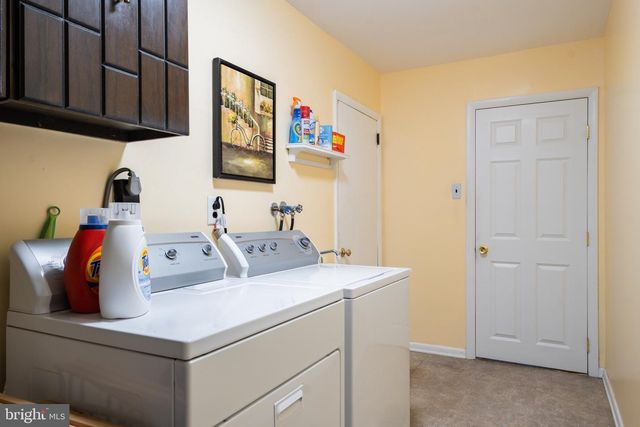 601 NORWOOD RD, Mount Laurel, NJ 08054