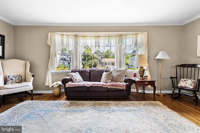 601 NORWOOD RD, Mount Laurel, NJ 08054