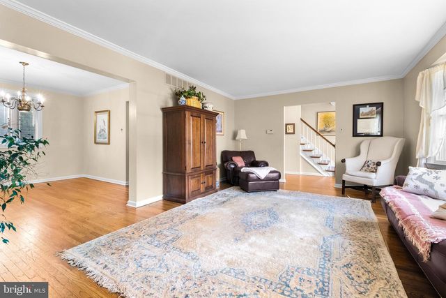601 NORWOOD RD, Mount Laurel, NJ 08054