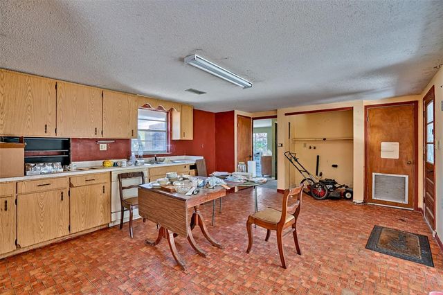 5851 NE 77TH AVENUE, Bronson, FL 32621