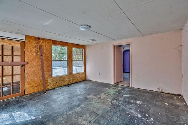 5851 NE 77TH AVENUE, Bronson, FL 32621