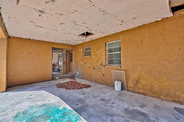 5851 NE 77TH AVENUE, Bronson, FL 32621