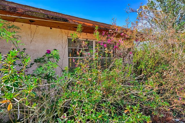 5851 NE 77TH AVENUE, Bronson, FL 32621