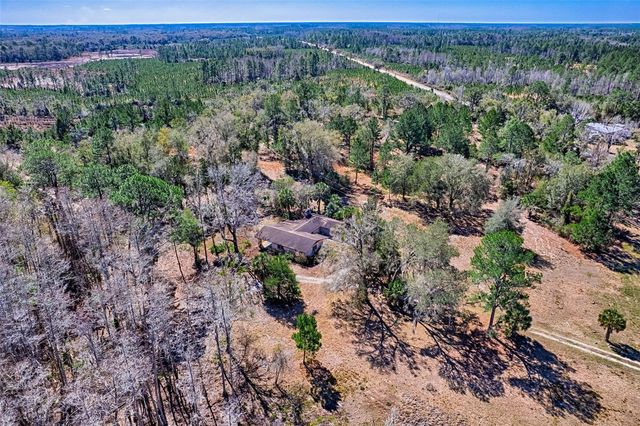 5851 NE 77TH AVENUE, Bronson, FL 32621