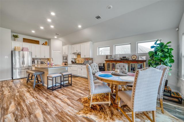 9107 Brett Court, Mont Belvieu, TX 77523