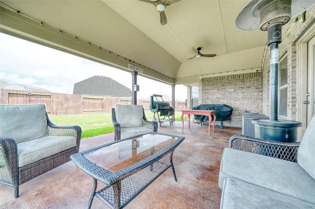 9107 Brett Court, Mont Belvieu, TX 77523