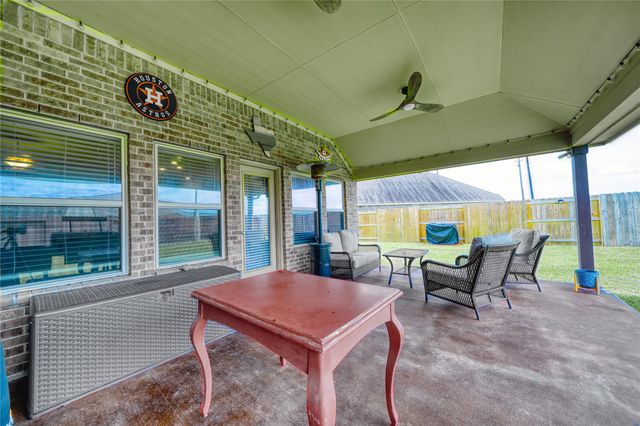 9107 Brett Court, Mont Belvieu, TX 77523