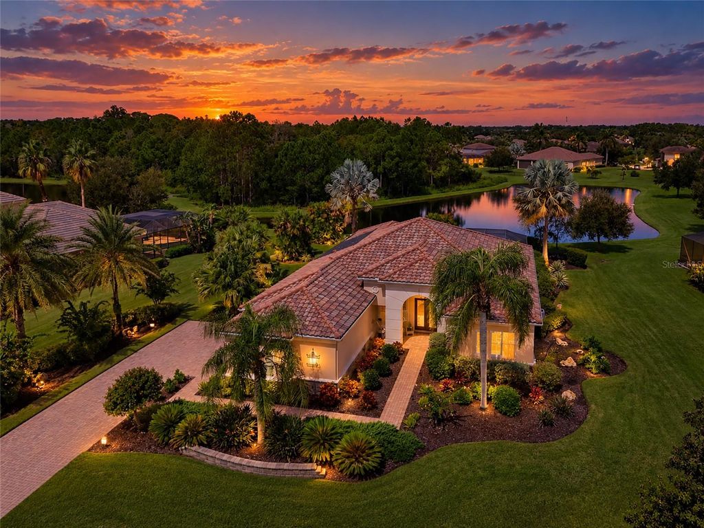 Image 1 of property listing at 210 166TH STREET NE, Bradenton, FL 34212