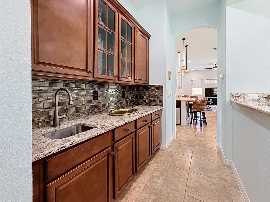 Image 13 of property listing at 210 166TH STREET NE, Bradenton, FL 34212