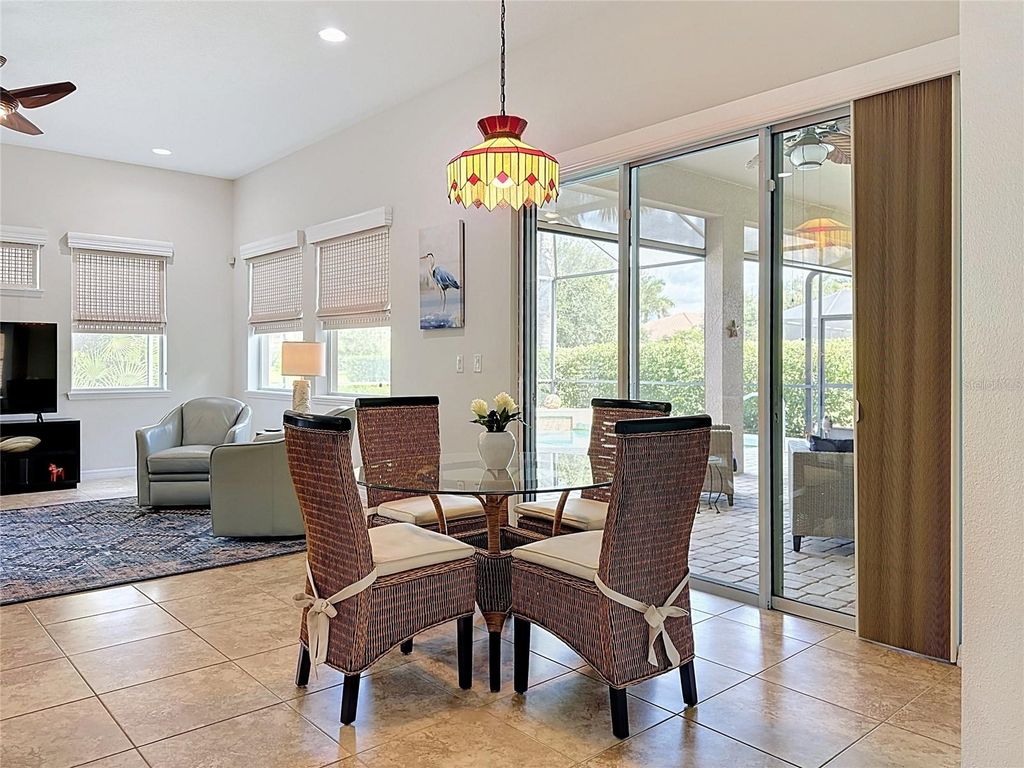 Image 19 of property listing at 210 166TH STREET NE, Bradenton, FL 34212