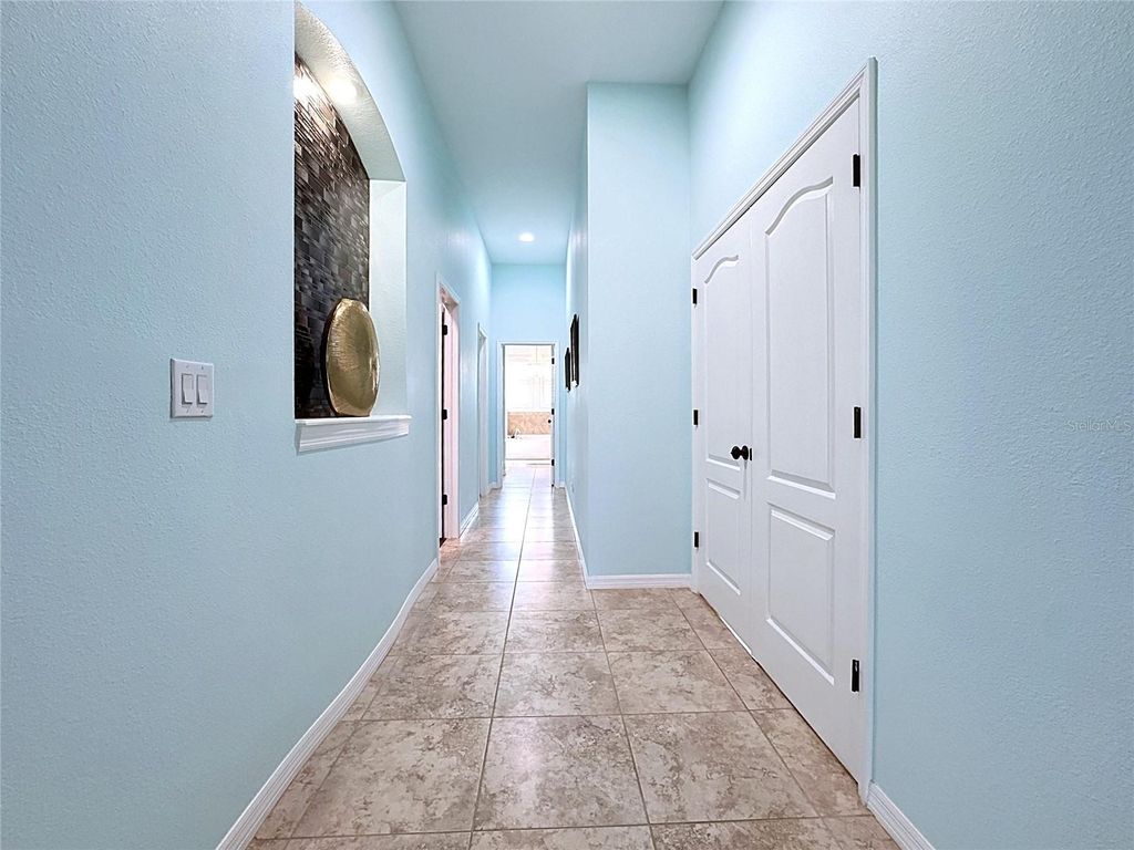 Image 21 of property listing at 210 166TH STREET NE, Bradenton, FL 34212