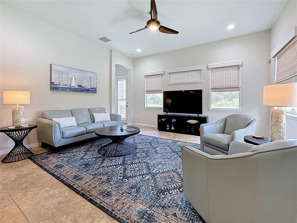 Image 40 of property listing at 210 166TH STREET NE, Bradenton, FL 34212