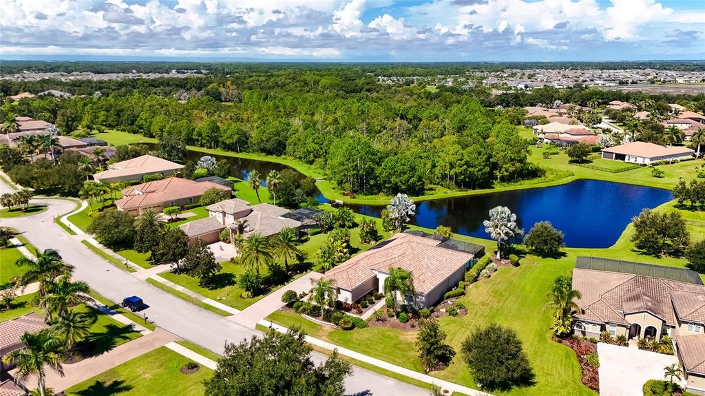 Image 68 of property listing at 210 166TH STREET NE, Bradenton, FL 34212