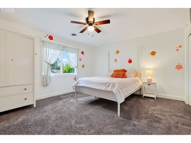 2258 Ne JAMIE Dr, Hillsboro, OR 97124