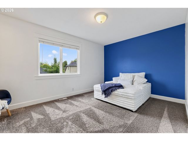 2258 Ne JAMIE Dr, Hillsboro, OR 97124