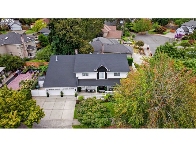 2258 Ne JAMIE Dr, Hillsboro, OR 97124