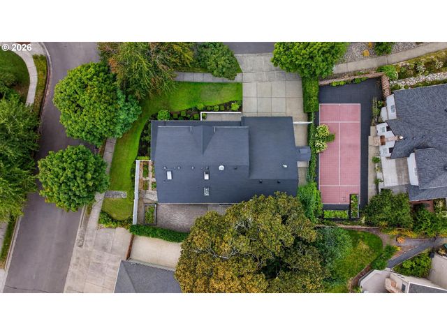 2258 Ne JAMIE Dr, Hillsboro, OR 97124