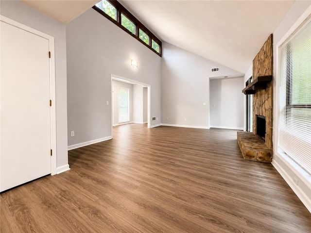 4798 Kings Crossing Drive NE, Kennesaw, GA 30144