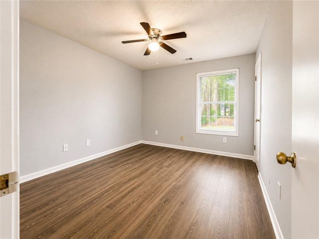 4798 Kings Crossing Drive NE, Kennesaw, GA 30144