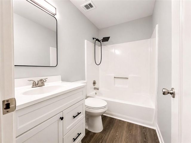4798 Kings Crossing Drive NE, Kennesaw, GA 30144