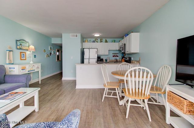 1615 Lake Park Boulevard S Unit 612, Carolina Beach, NC 28428