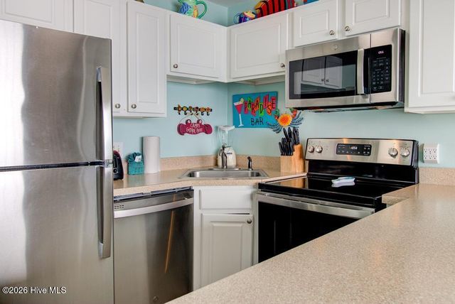 1615 Lake Park Boulevard S Unit 612, Carolina Beach, NC 28428