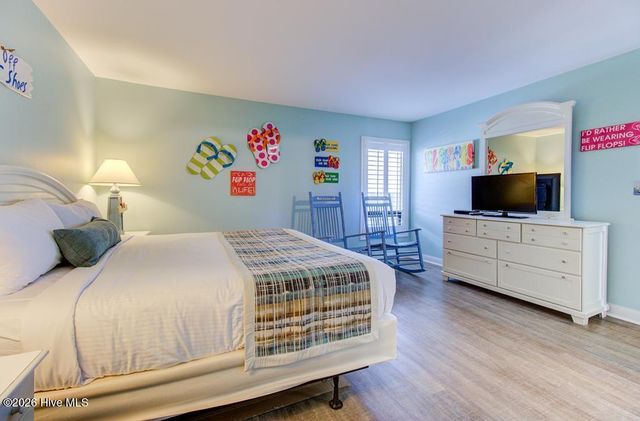 1615 Lake Park Boulevard S Unit 612, Carolina Beach, NC 28428