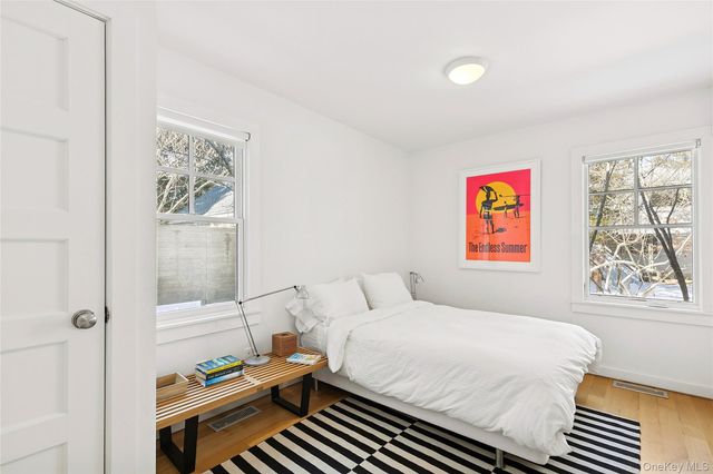 54 Gardiner Drive, Amagansett, NY 11930