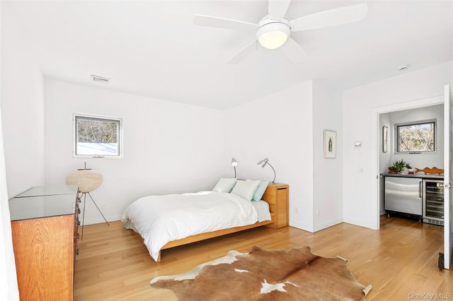 54 Gardiner Drive, Amagansett, NY 11930