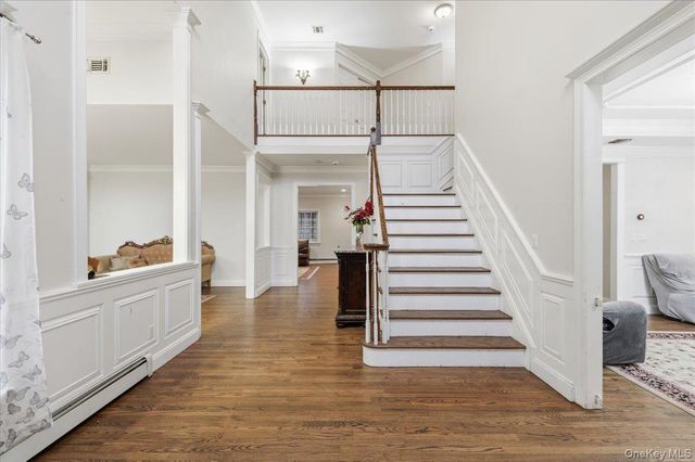 21 Astor Avenue, Saint James, NY 11780