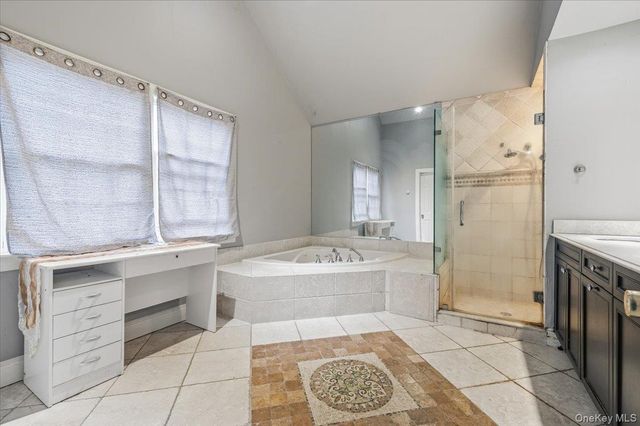 21 Astor Avenue, Saint James, NY 11780