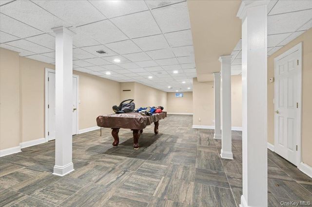 21 Astor Avenue, Saint James, NY 11780