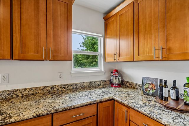 16208 48th Avenue W, Edmonds, WA 98026