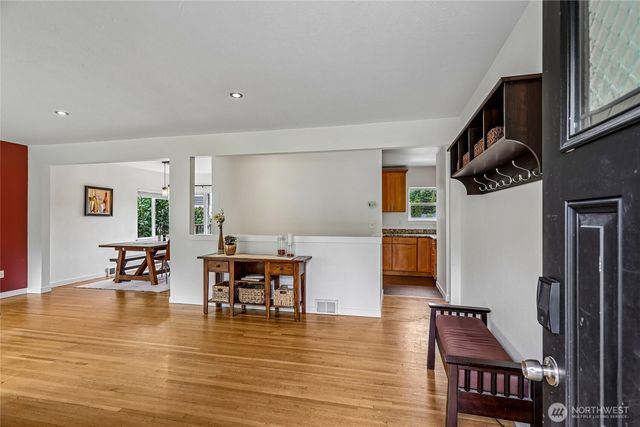 16208 48th Avenue W, Edmonds, WA 98026