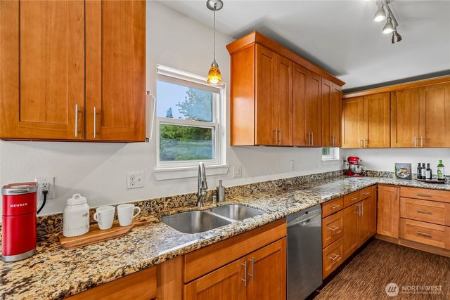 16208 48th Avenue W, Edmonds, WA 98026
