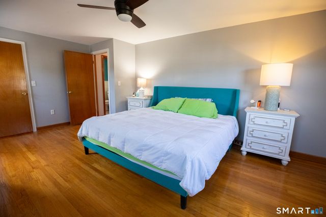 33 Spruce Drive, East Hartford, CT 06118