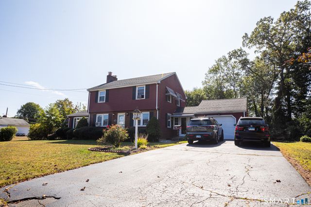 33 Spruce Drive, East Hartford, CT 06118
