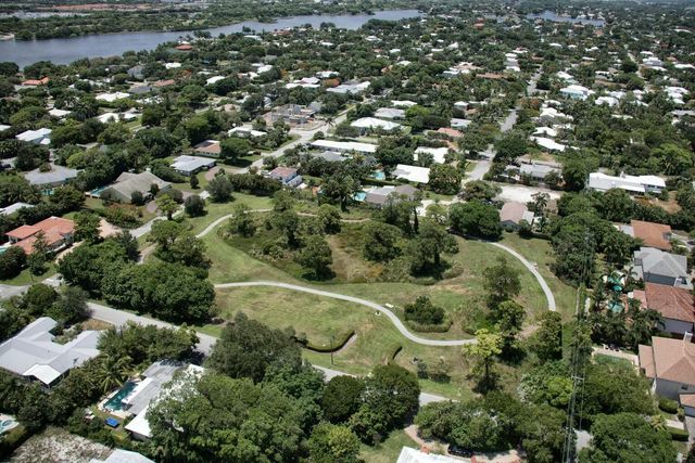 2001 NW 1st Avenue, Delray Beach, FL 33444