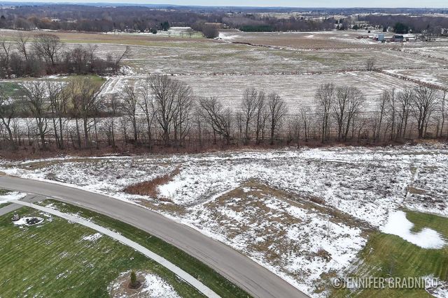 3712 Shoreside Court, Jamestown Twp, MI 49426