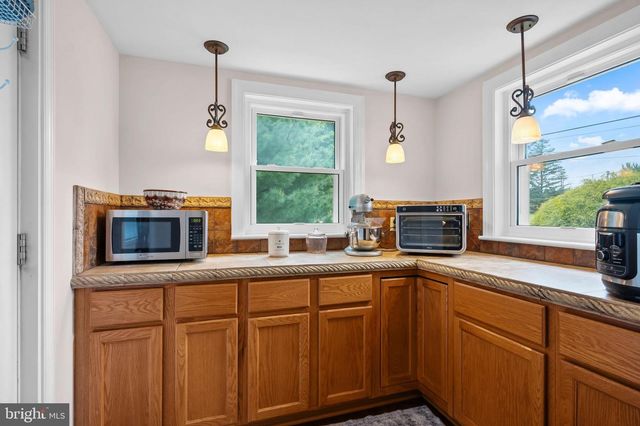 50 CLAY VALLEY RD, Fleetwood, PA 19522