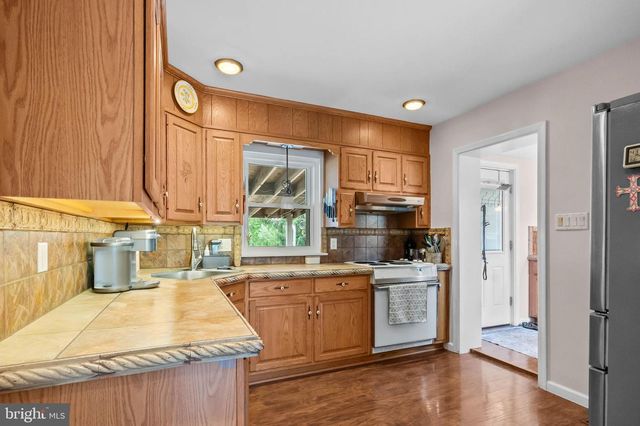 50 CLAY VALLEY RD, Fleetwood, PA 19522