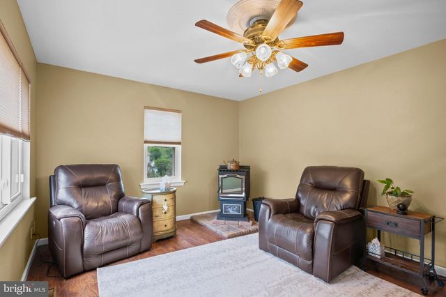 50 CLAY VALLEY RD, Fleetwood, PA 19522