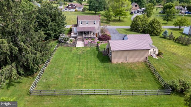 50 CLAY VALLEY RD, Fleetwood, PA 19522